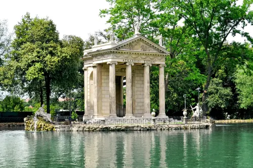 “Villa Borghese: un itinerario tra storia, arte e meraviglie botaniche”