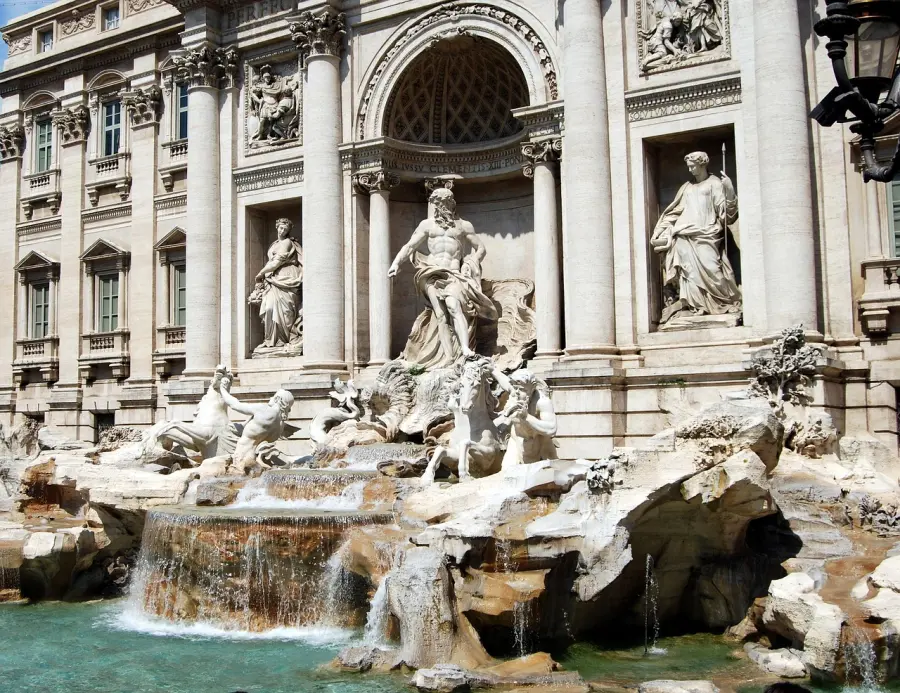 Fontana di Trevi, dal 2 febbraio accesso regolato con biglietto per i turisti