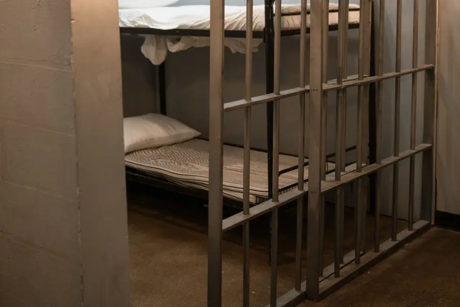 Roma, estorsioni con metodo mafioso: 31enne in carcere