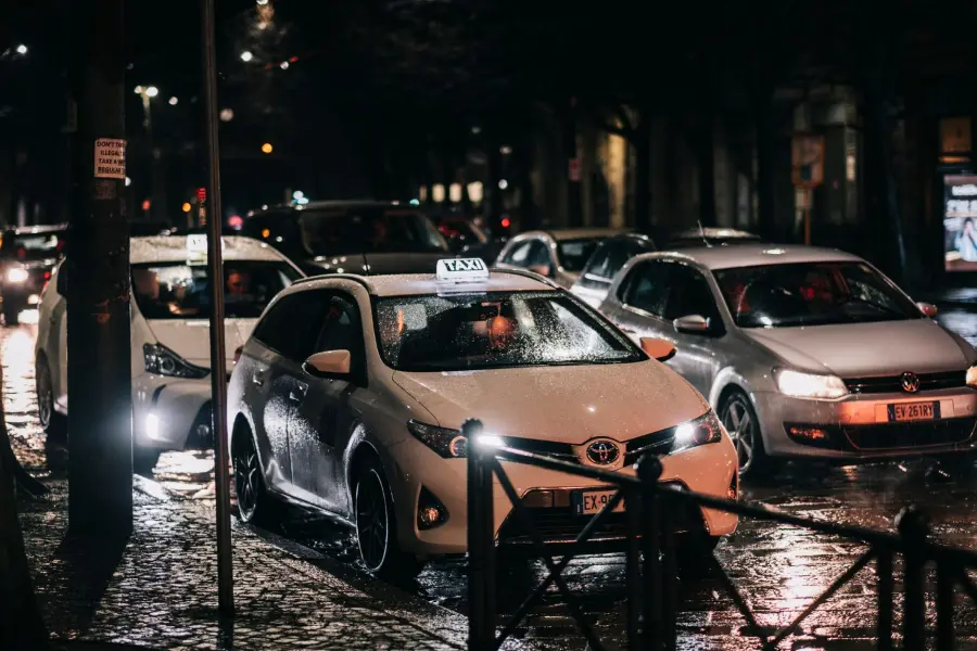 Roma, assegnate 1.015 nuove licenze taxi su 1.041