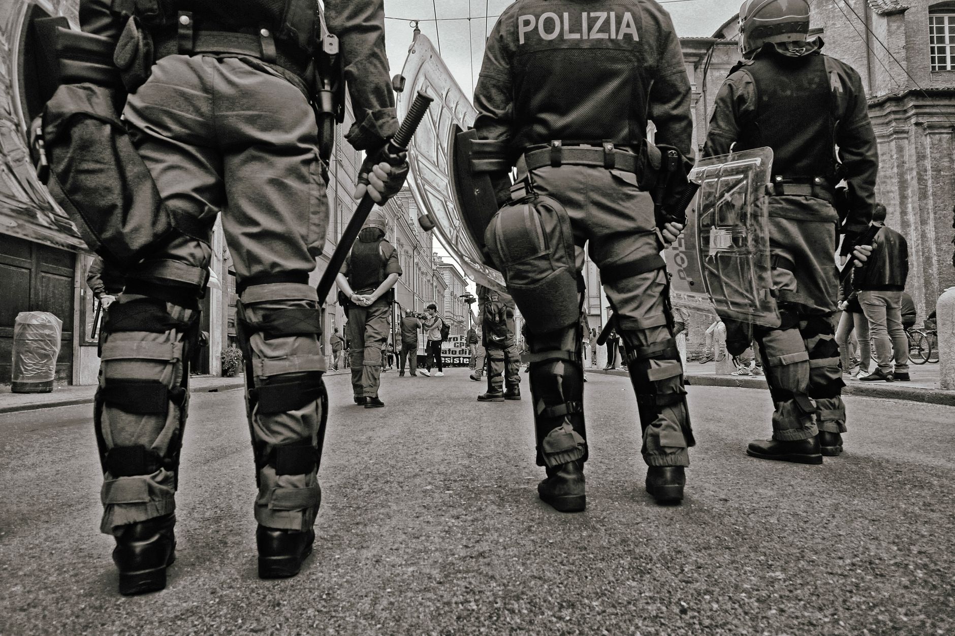 Roma, controllati 40 negozi: sanzioni per oltre 33mila euro