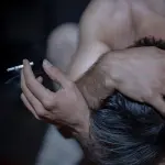 “Fermiamo lo sfruttamento dei giovani”: Ostia ricorda Simone Schiavello con una fiaccolata